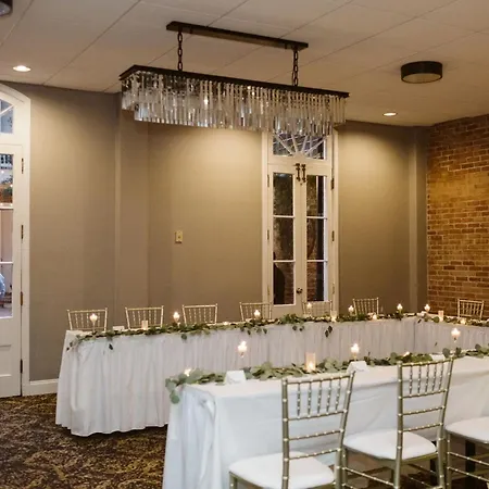French Quarter-chateau Lemoyne By Ihg Hotel 3*