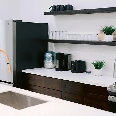 Magic Canal Apartment *