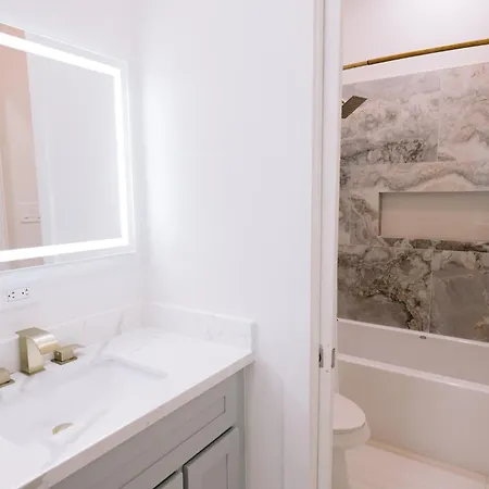 Magic Canal Apartment *