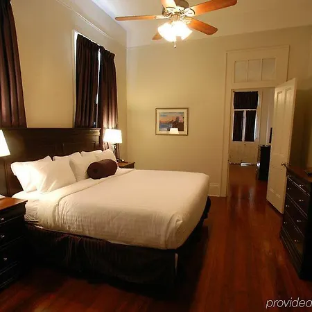 Lamothe House A French Quarter 4* New Orleans