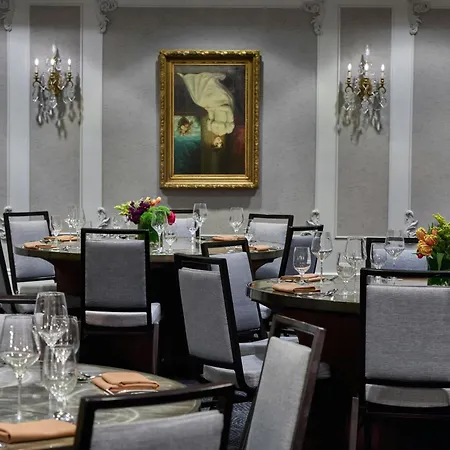 Le Pavillon, New Orleans, A Tribute Portfolio