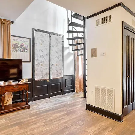Victorian Hideaway