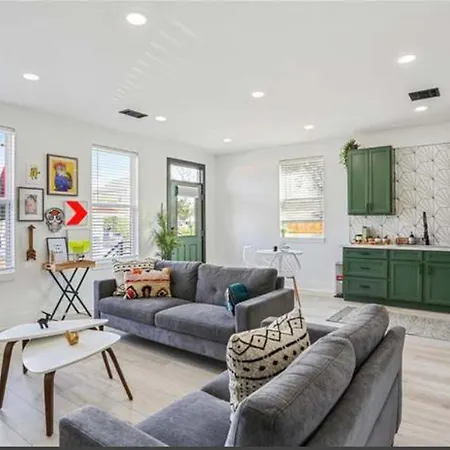 Superbowl Special Holiday home *