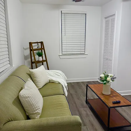 Apartment New Walk To Superdome & Near Canal St *