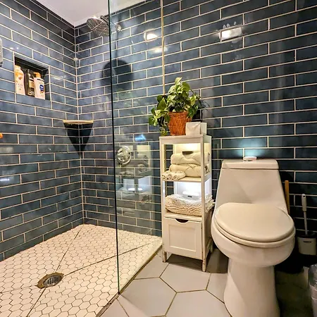 Mangosteen Apartment New Orleans