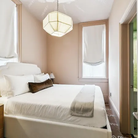 Perle 4* New Orleans