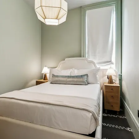 Perle Aparthotel New Orleans