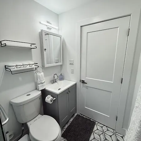 Cozy Near Canal St & Superdome New Orleans