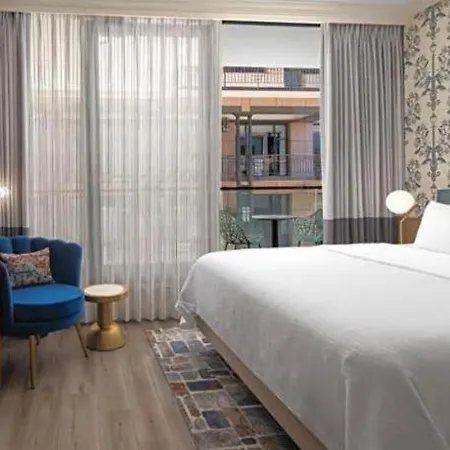 Hotel Royal St. Charles