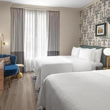 Hotel Royal St. Charles