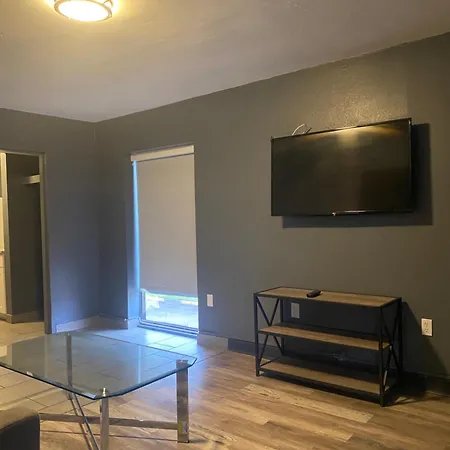 Hotel 10 Extended Stay Hotel 2*