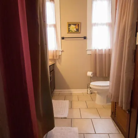 Apartment Large Spacious Beautiful *