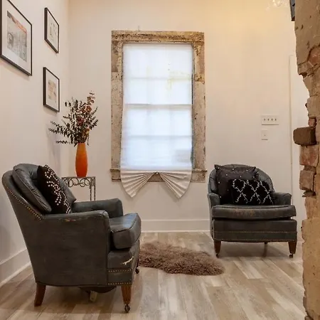 Cozy Place In The Treme Midcity Area *