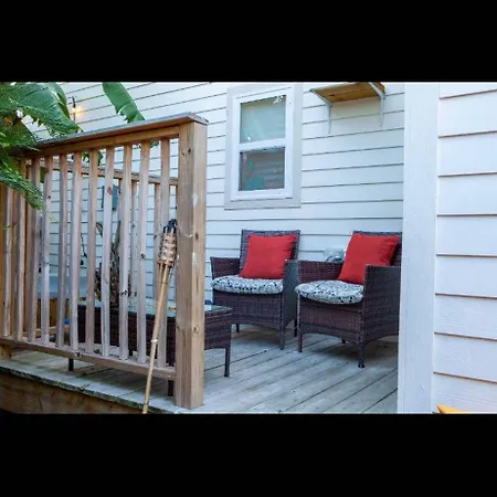 Cozy Place In The Treme Midcity Area