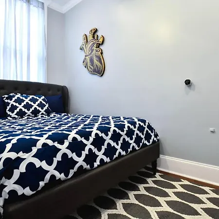 Claiborne Historic Getaways Guest House-economy Rear Unit With Pool