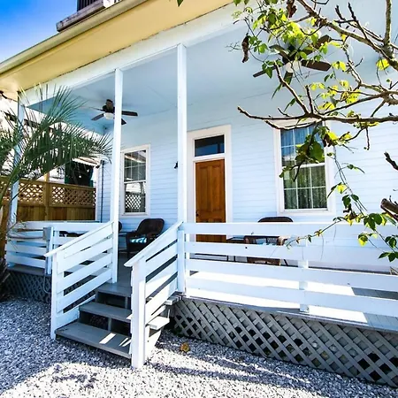 Villere Esplanade Ridge Gem Historic Getaways Holiday home *