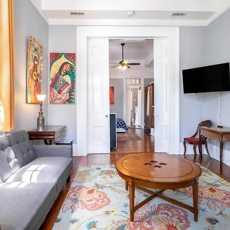 Apartment Ursulines Colorful Historic Near French Qtr *