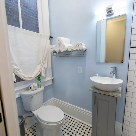 Apartment Governors Historic 5bed-5ba New Orleans