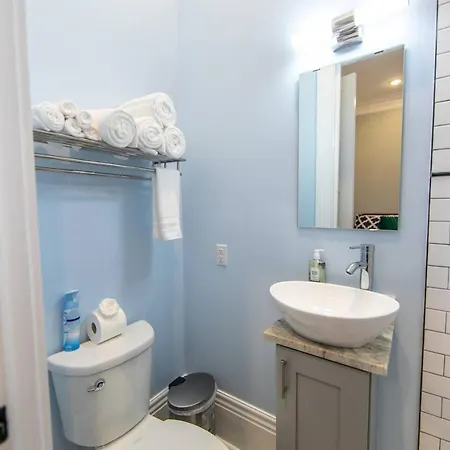 Apartment Governors Historic 5bed-5ba