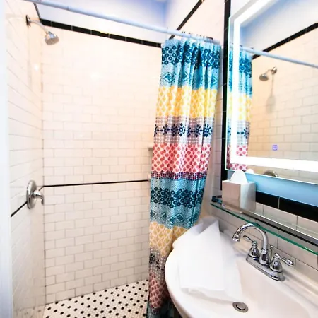 Elysian Historic - 4 Bed-4 Ensuite Baths * New Orleans