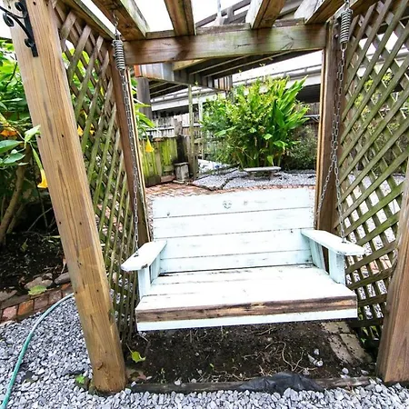 Governors Mansion 5 Bedroom-3 Bath New Orleans