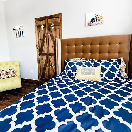 Historic Treme Creole 3 Bed-2 Bath Holiday home *