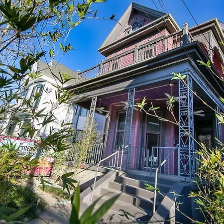 5br Historic Claiborne W/ Pool & Courtyard — 6 Blocks To French Quarter New Orleans