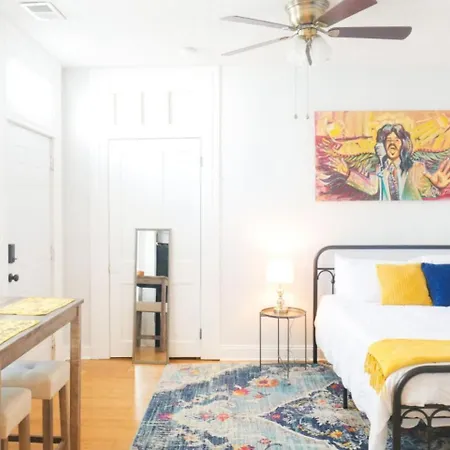 Holiday home Monthly - Dumaine Historic Gem - Front House 1bed New Orleans