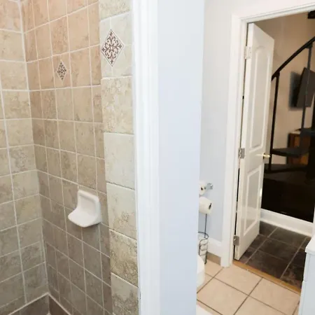 Holiday home 1529 Dumaine Street