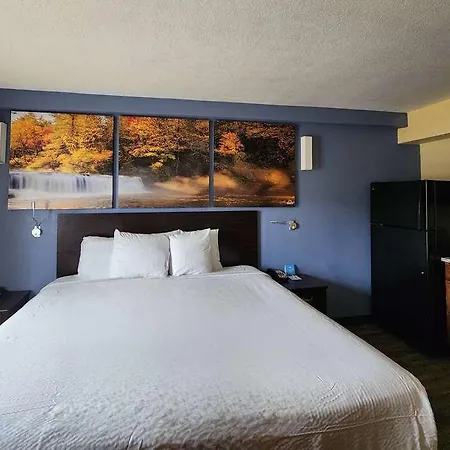 Days By Wyndham Pontchartrain Hotel