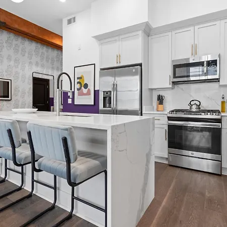 Hotel Steps From Dome Spacious 2 Br2ba Wqueen Sleeper Sofa Perfect For Up To 6 Guests Amenities Galore *