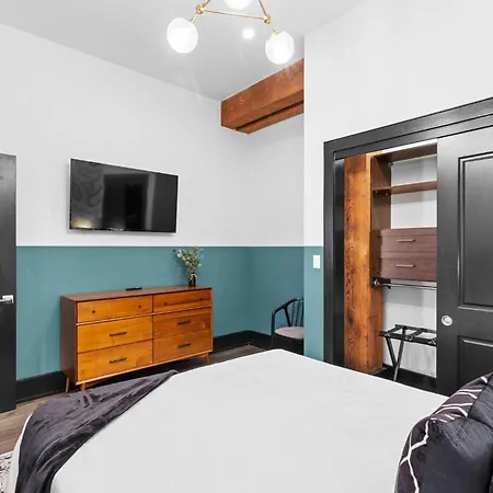 Prime Location Near Everything Hotel New Orleans