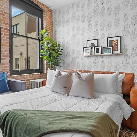Prime Location Near Everything Hotel New Orleans