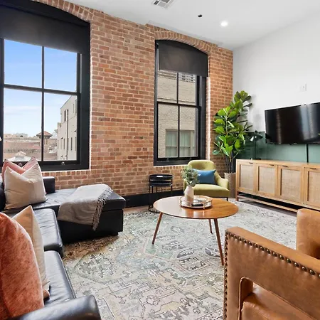 Downtown Close To Superdome With Rooftop Pool Gym *