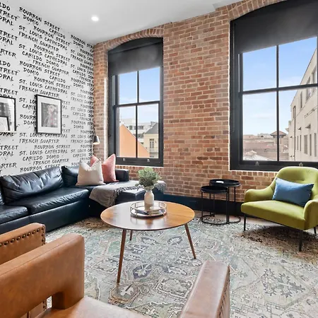Downtown Close To Superdome With Rooftop Pool Gym