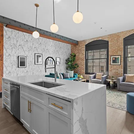 Exposed Bricks Cypress Beams - Luxury Near French Quarter Hotel *