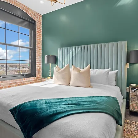 Exposed Bricks Cypress Beams - Luxury Near French Quarter *