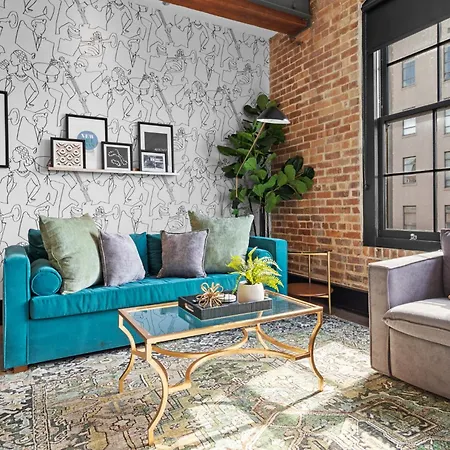 Exposed Bricks Cypress Beams - Luxury Near French Quarter New Orleans