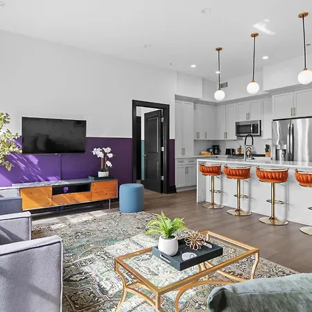 Exposed Bricks Cypress Beams - Luxury Near French Quarter Hotel *