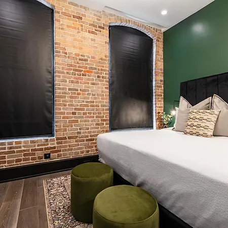 Downtown 4bd4ba With 2 Queen Sleeper Sofas Connecting Unit Perfect For Groups *