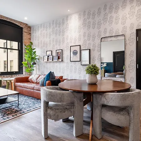 Downtown 4bd4ba With 2 Queen Sleeper Sofas Connecting Unit Perfect For Groups