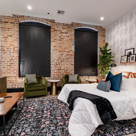 Downtown 4bd4ba With 2 Queen Sleeper Sofas Connecting Unit Perfect For Groups *
