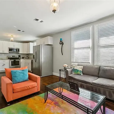 Chic Broadmoor W Kitchen Holiday home *
