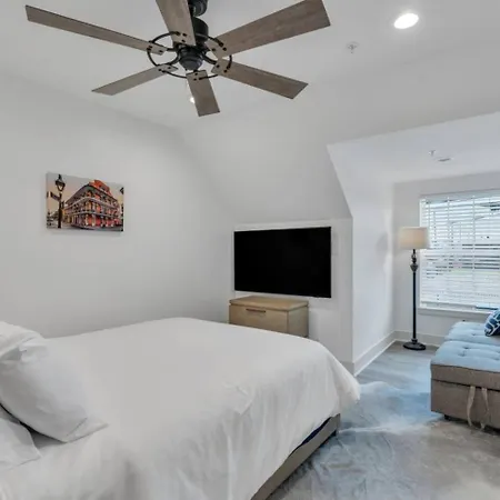Spectacular Sleep 20 Near Fq W Pool Hotel *