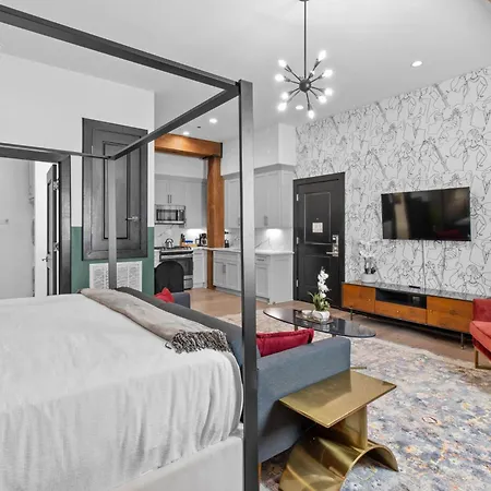 888 Baronne * New Orleans