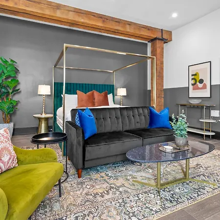 888 Baronne Holiday home
