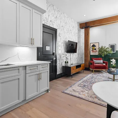 Holiday home 888 Baronne