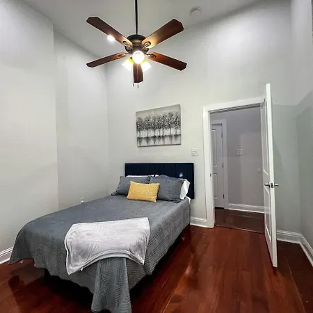 Entire House Minutes From French Qtrbourbon St *