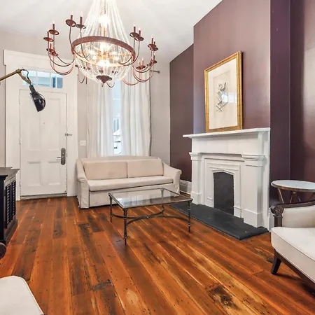 Maison Saint Charles New Orleans