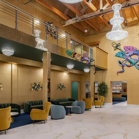 Springhill By Marriott Warehouse Arts District Hotel